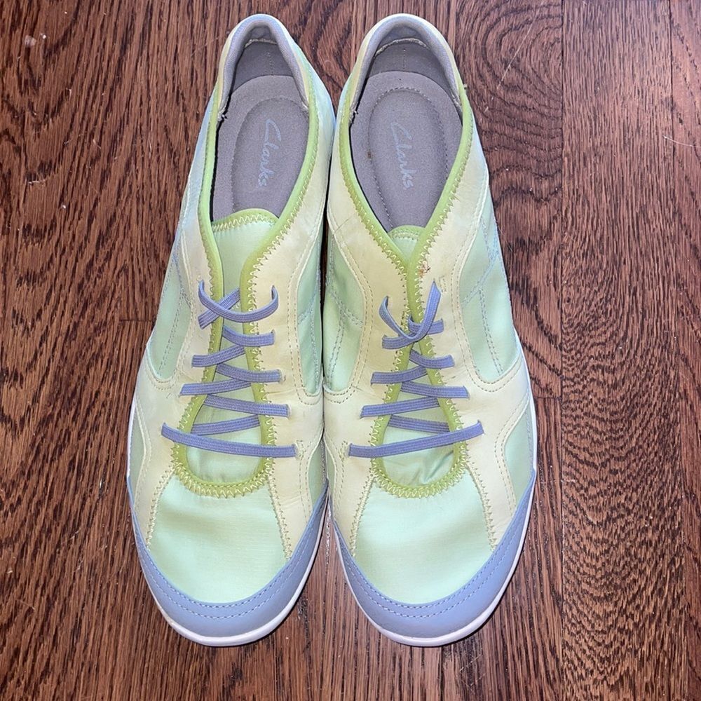 ‎Clarks lime green & gray athletic/walking shoes
